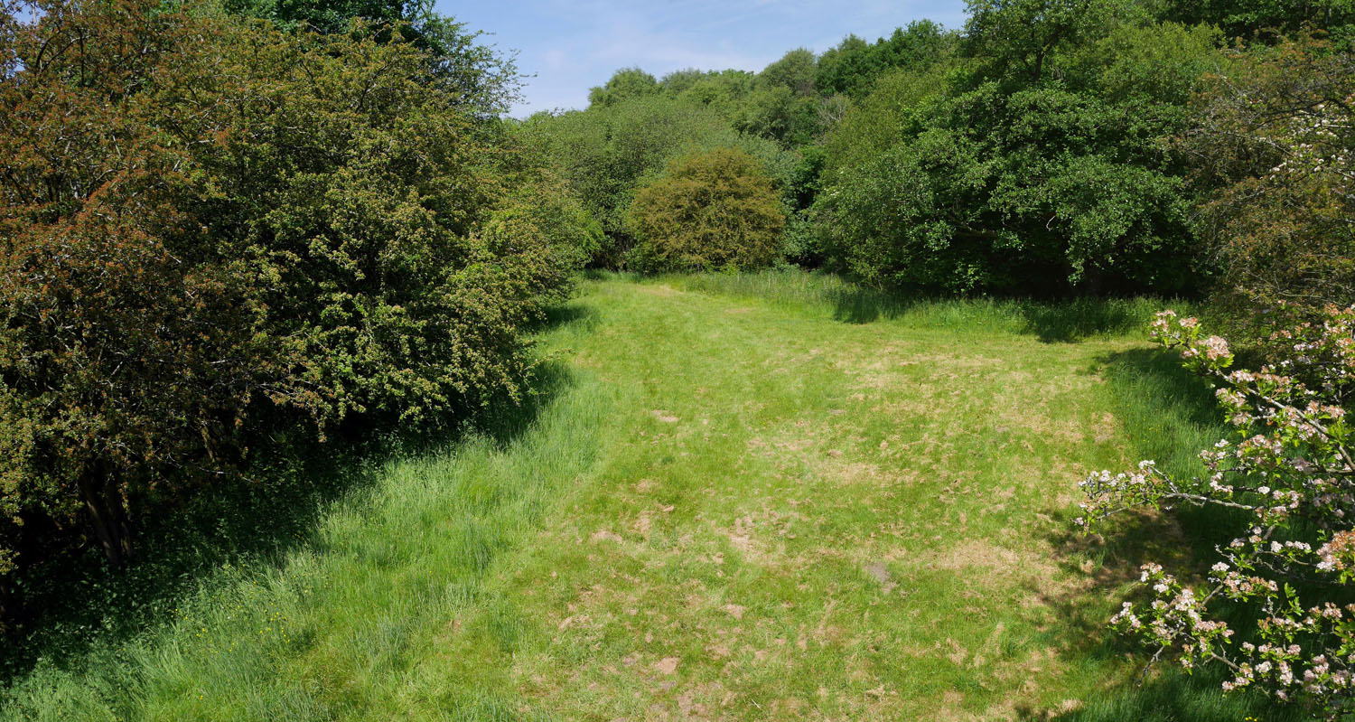 09_EAST_01